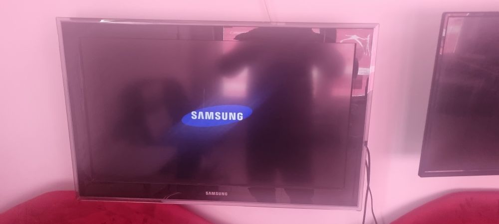 Vand tv samsung 80 cm hdmi sau schimb