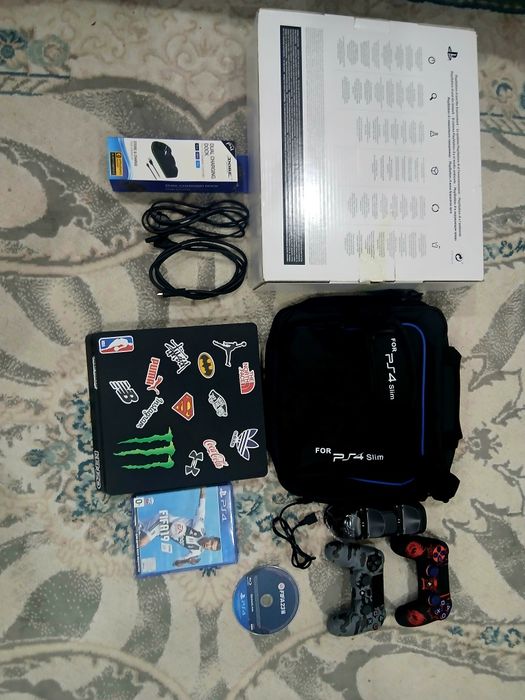 Продам ps 4 slim 1tb
