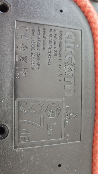 Компресор за гуми НОВ Оригинален  и мощен 240w