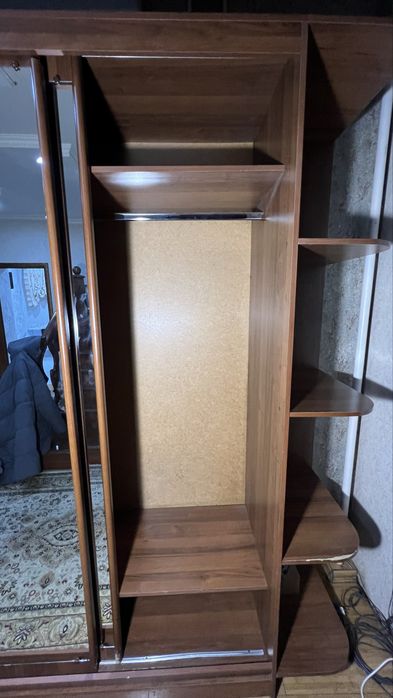 Шкаф для одежды и прочих вещей