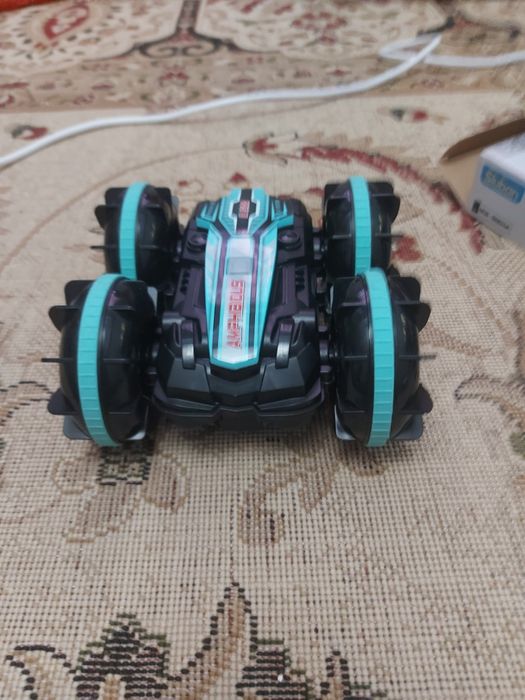 Тгрущка машинка вездеход