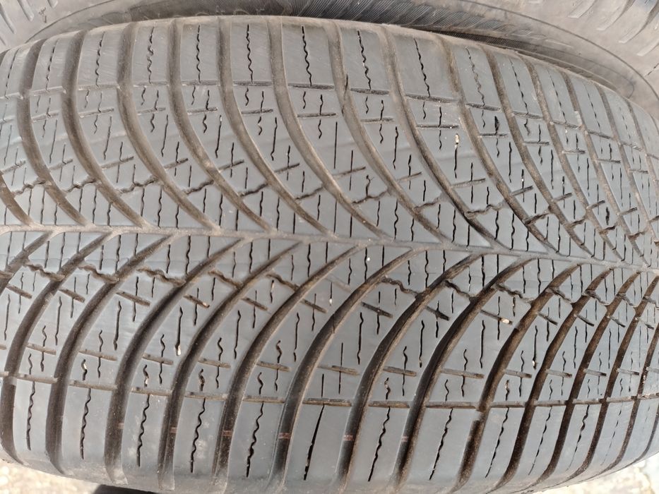 Гуми 4 броя 205/45/17