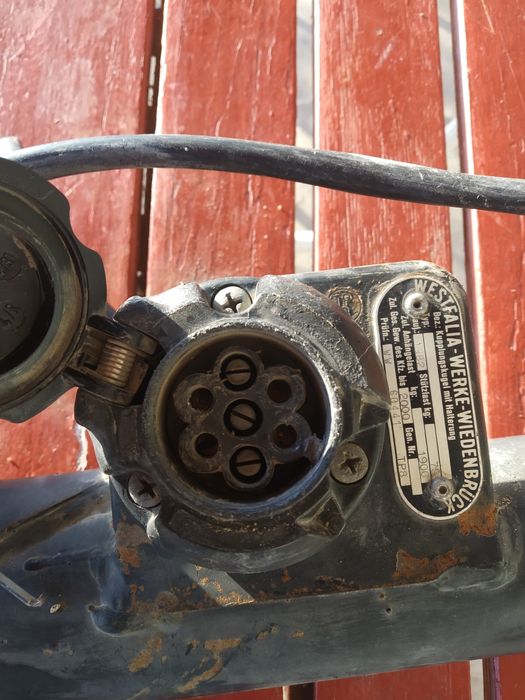 Фаркоп заводской от Вольво 740/940/960