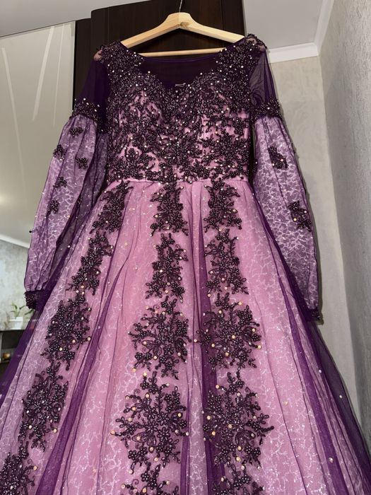 Платье вечернее пышное