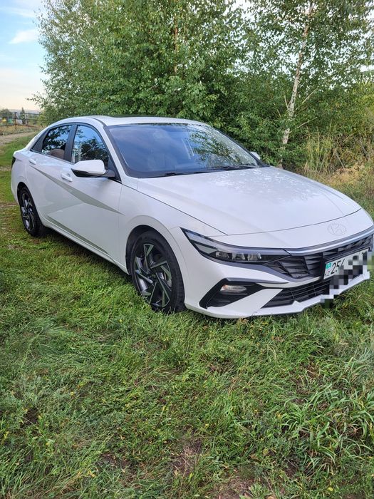 Хундай элантра .