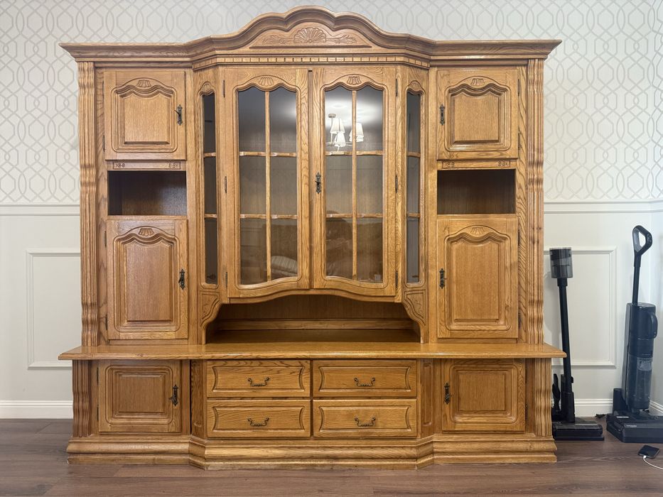 Румынский гарнитур из дерева