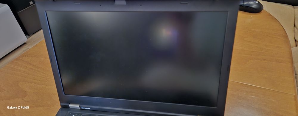 Lenovo thinkpad комютър