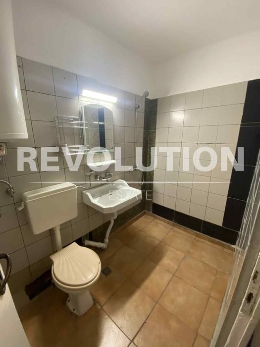 Дава се под наем Двустаен апартамент в Варна, Автогара - 40 кв.м за 375 € - Снимка #6