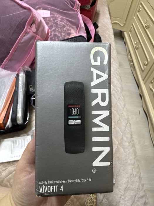 Часы Garmin vivofit 4