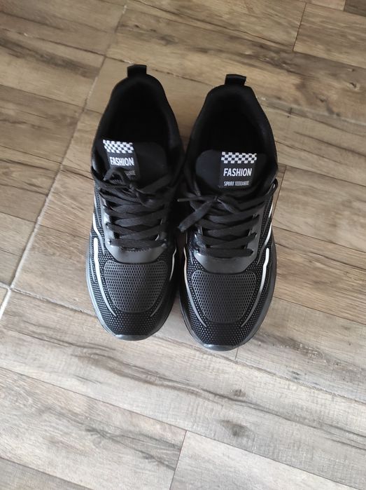 Adidași Fashion ERIN