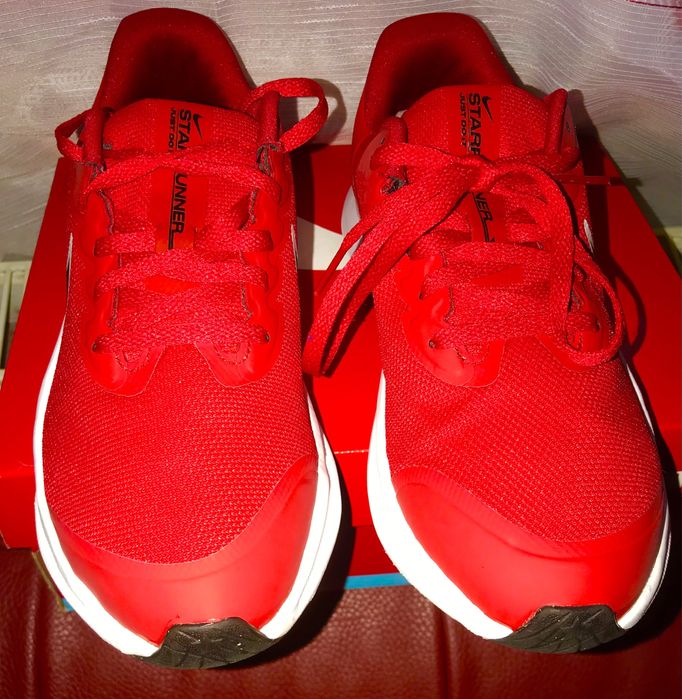 Adidasi Nike nr. 38,5 si Adidas nr. 39,5