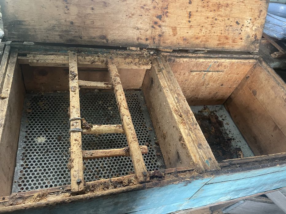 Разделочный ящик и стол для для пчеловодства