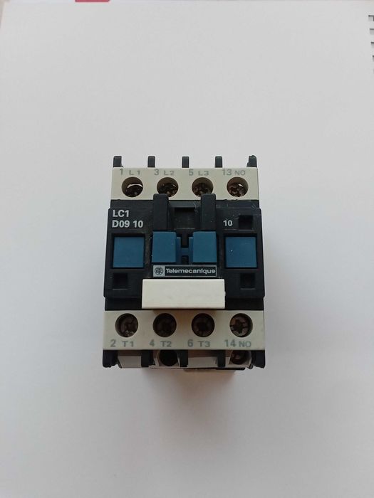 Контактори Telemecanique LC1-D09-10  работещи / тествани /