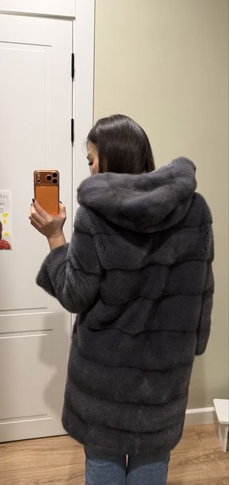 Продам норковую шубу