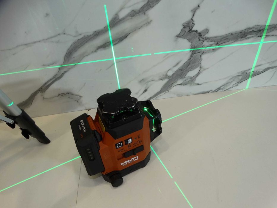 Hilti PM 30 MG - 3D Линеен лазерен нивелир + тринога 1.50 м