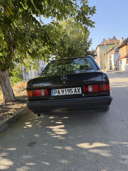 Mercedes-Benz 190E W201 2.0 Бензин | Запазен | Ръчни скорости