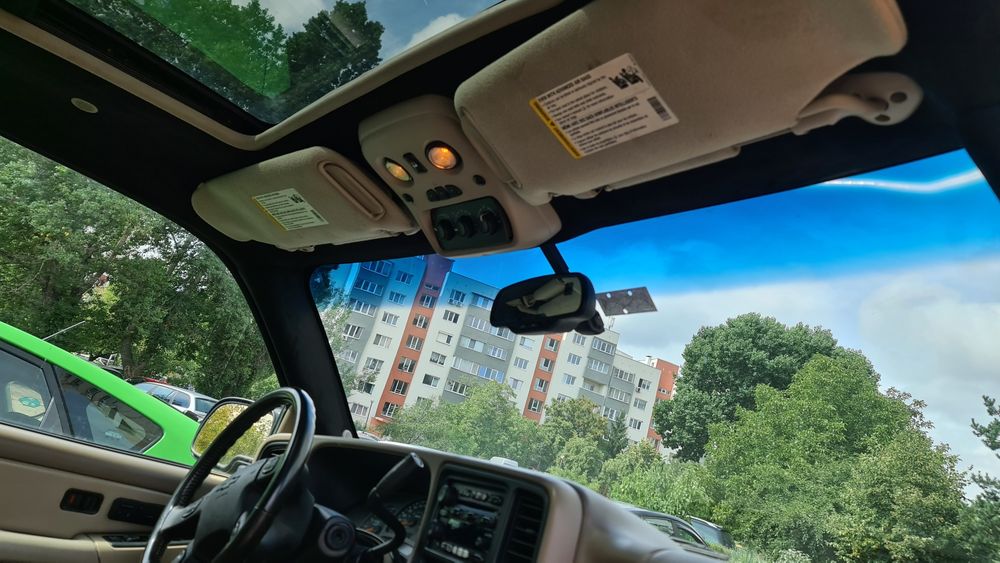 Chevrolet Suburban 2003