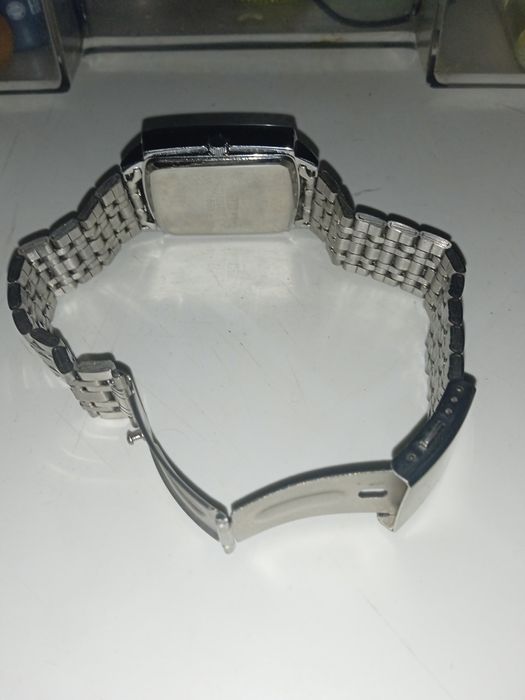 Продам часы Tissot