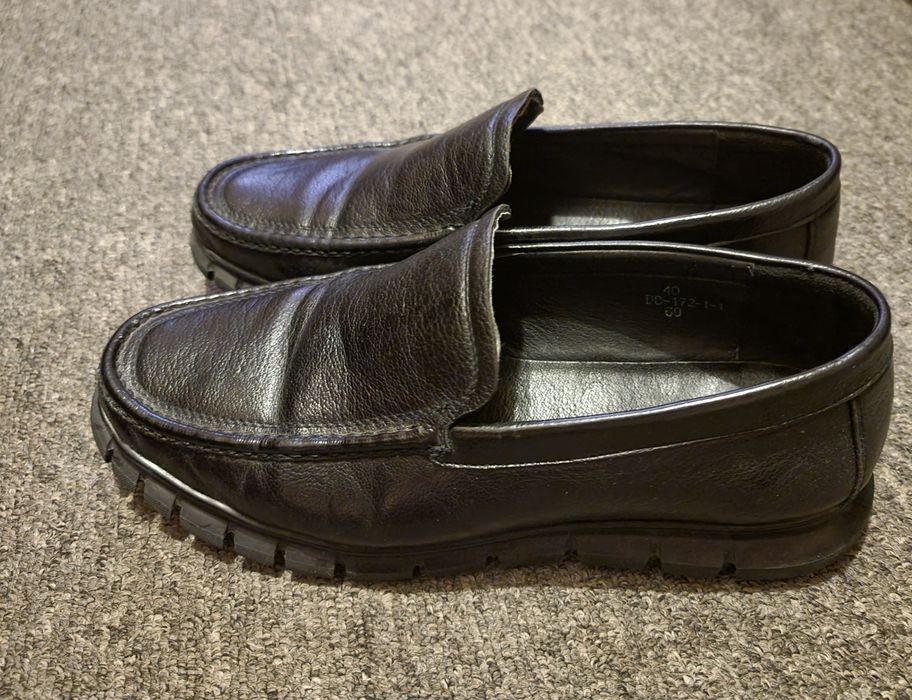 Продам туфли на мальчика