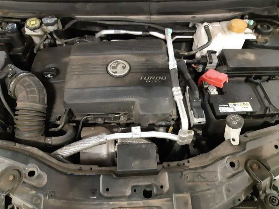 Bara fata / Capota / Aripa / Tragher / Portiera / Opel Antara 4x4 2.2