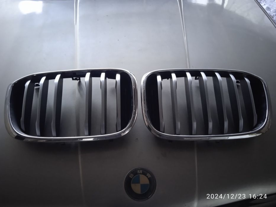 Bmw передняя решетка