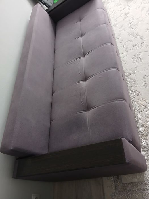 Продам диван в отличном состоянии