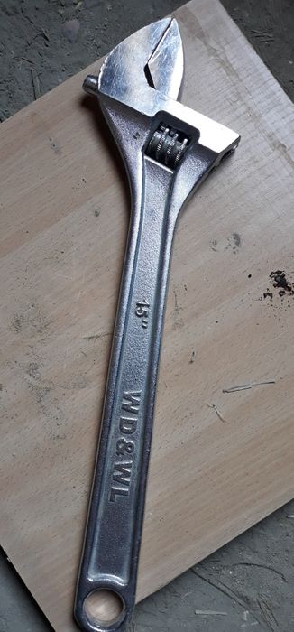 Разводной ключ сотилади