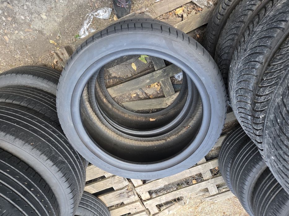 2бр. 275 40 20 Pirelli RunFlat летни.