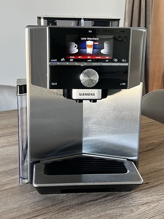 Expresor automat Siemens EQ9 s700