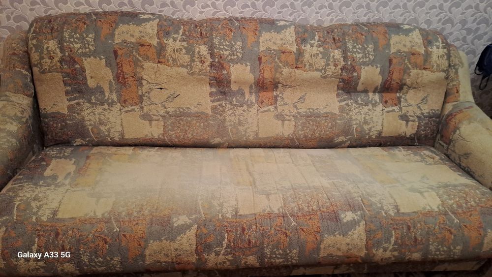 Отдам даром диван