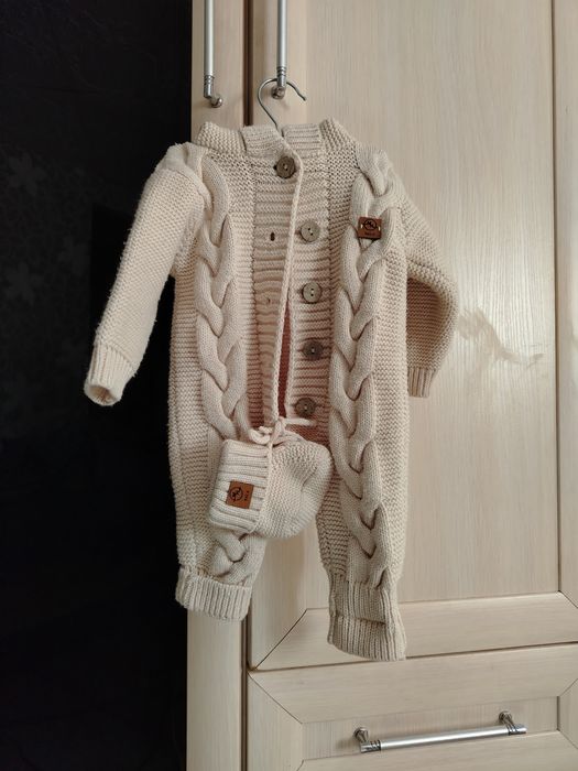 Продам вязанный комбенизон