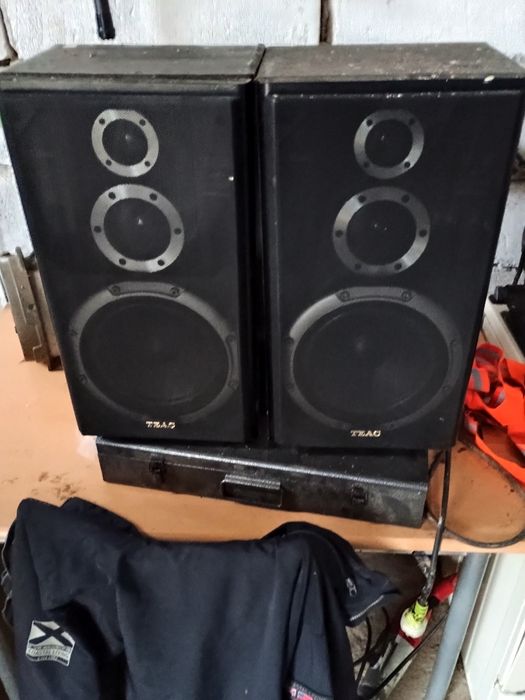 Boxe de vânzare aproape noi