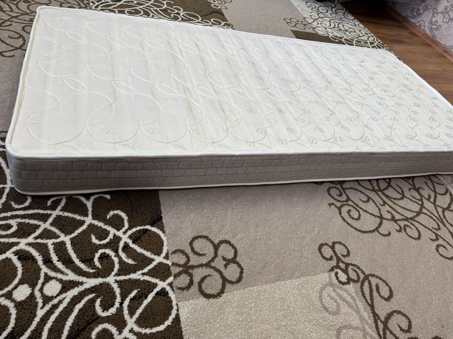 Матрас 90/200 б/у