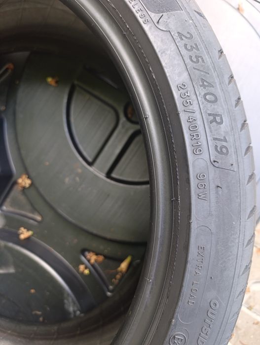 Anvelope de vara 235 40 19 Michelin dot 2020