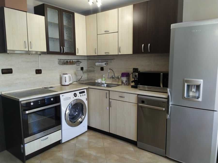 Дава се под наем Двустаен апартамент в Бургас, Възраждане - 60 кв.м за 240 € - Снимка #17