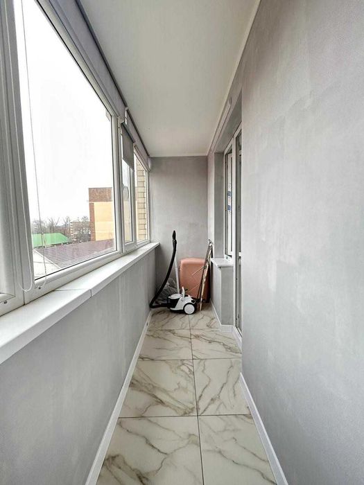 Продам трехкомнатную квартиру