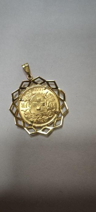 Pandantiv medalion aur 22k in montura de 18k (r)