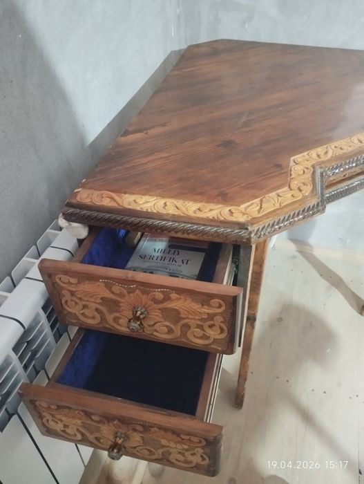Стол сотилади. Янги
