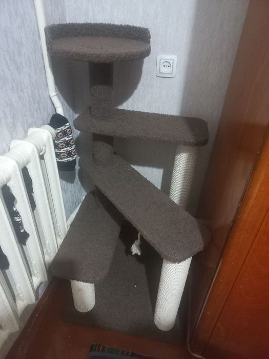 Mushuk etajli yoqog'i.etojerka