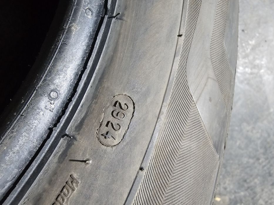 Продам шины Viatti 185/65R14