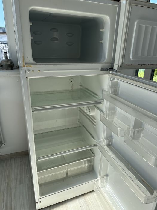 Frigider functional