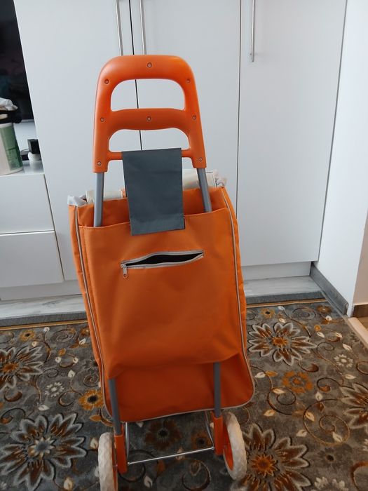 Vand carucior pt cumparaturi