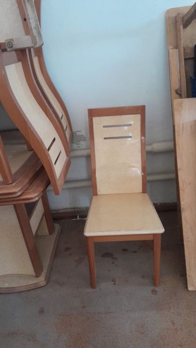 Кухоная мебель стол со стулями 6шт