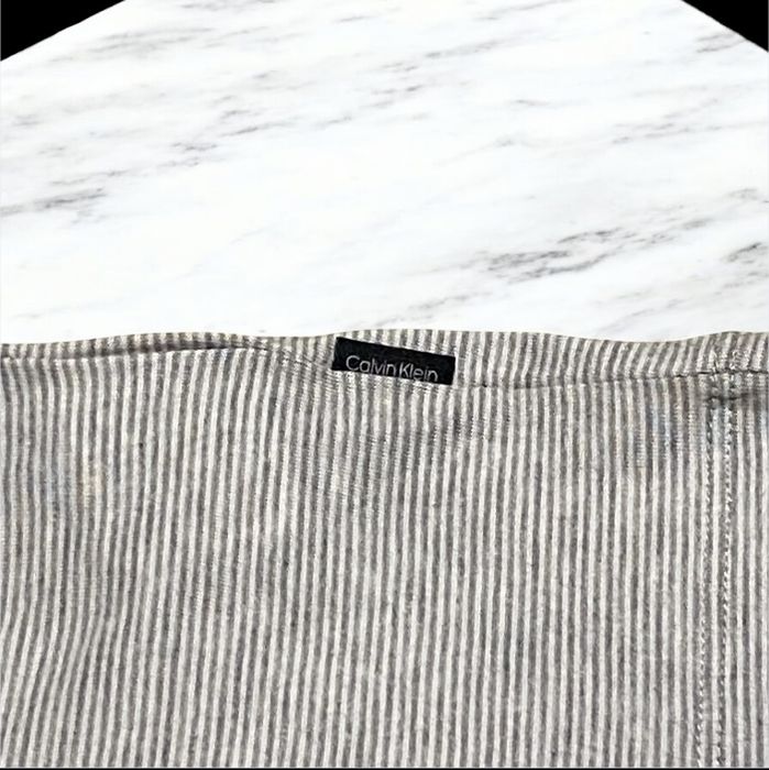 Calvin Klein Liquid Touch Tee – Gray Striped