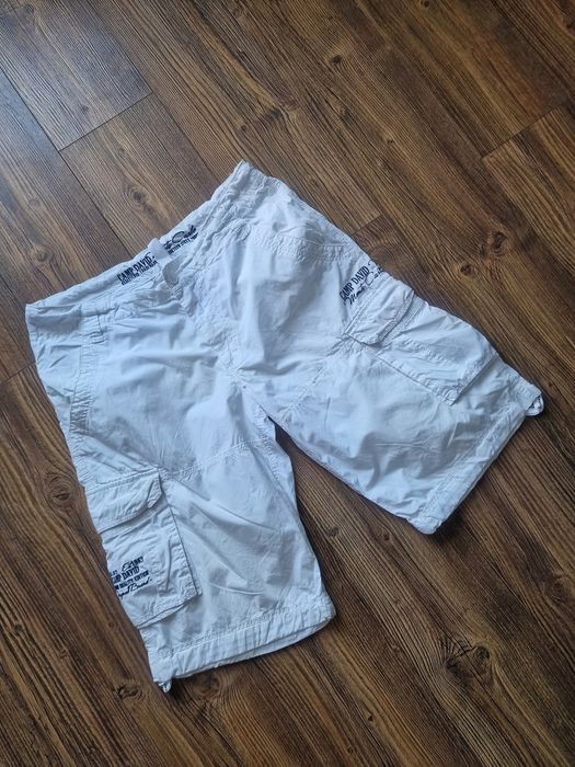 Страхотни мъжки къси панталони САМР
DAVID размер L ,без забележки като