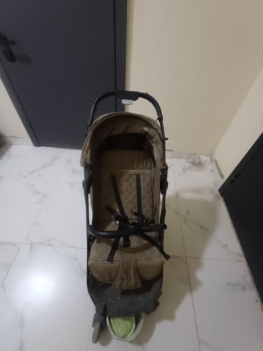 Продаётся коляска в хорошем состоянии