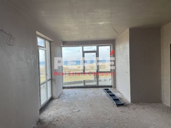 Продава се Двустаен апартамент в Приморско - 65 кв.м за 1250 €/кв.м - Снимка #2