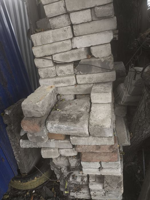 Продам кирпич б/у