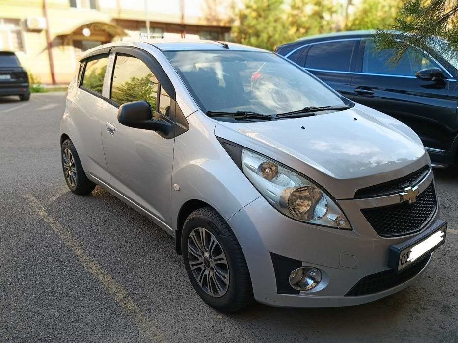 Chevrolet Spark 2015 г. — от первого владельца.
