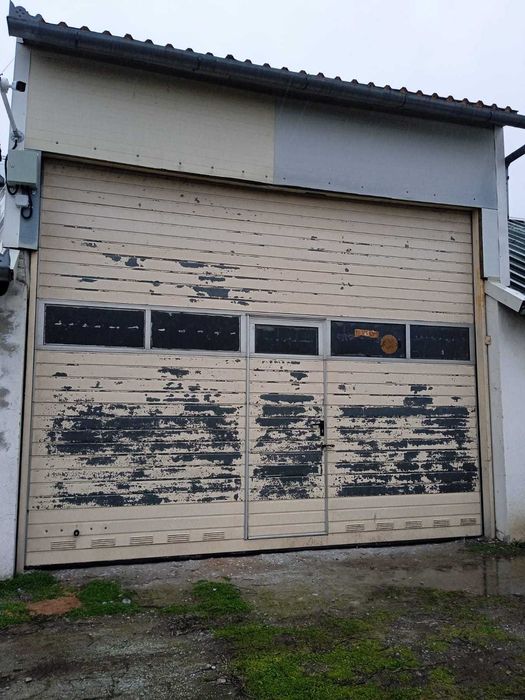 Camera de vopsit si atelier de tamplarie de inchiriat